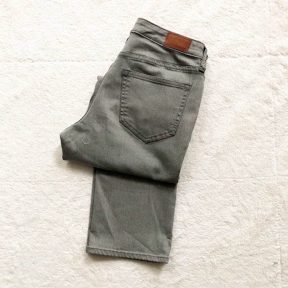 Lands’ End | Grey Petite Mid Rise Straight Leg Jean - Picture 3 of 8